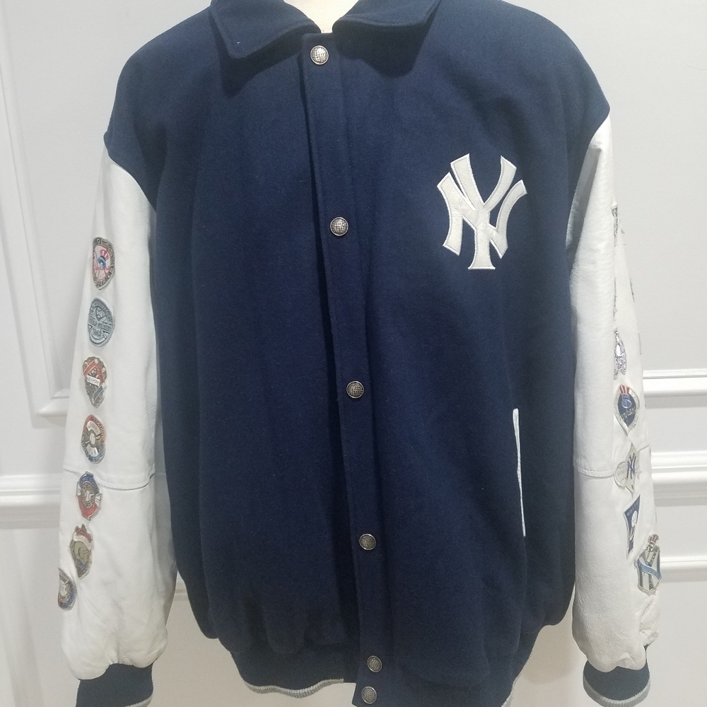 Genuine MLB Apparel - Picture 2 of 8